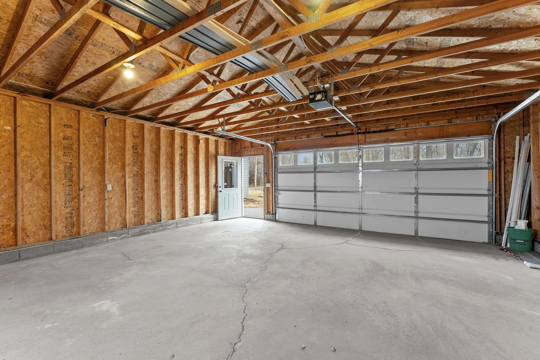 50-web-or-mls-51400 Berry Ave-178.jpg