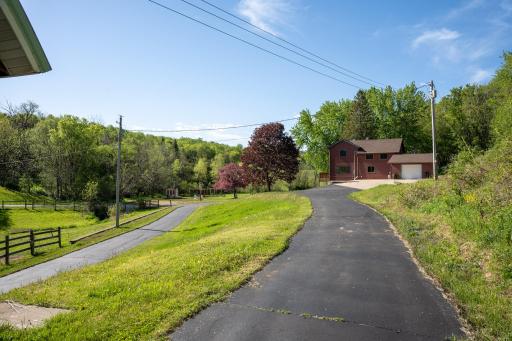 31500 Echo Valley Trail, Cannon Falls, MN 55009