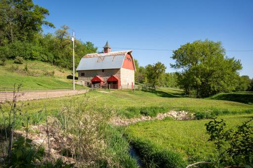 Youâve pictured it in your mind, a country home surrounded by rolling countryside, a historic barn, a spring-fed creek, fenced pastures, privacy, and nearly 29 acres to call your own.
