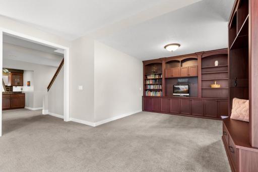 4251 Manor Court Road, Minnetonka, MN 55345