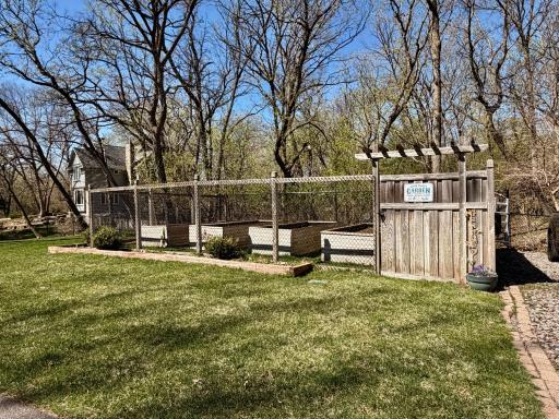 4251 Manor Court Road, Minnetonka, MN 55345