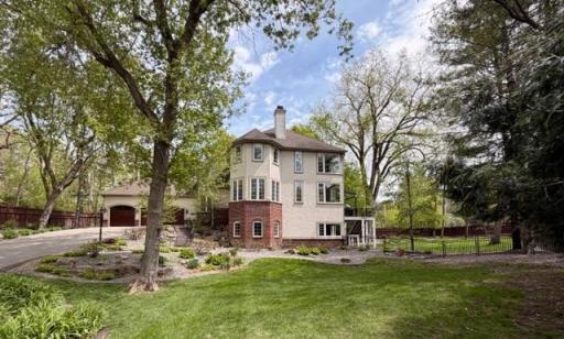 4251 Manor Court Road, Minnetonka, MN 55345