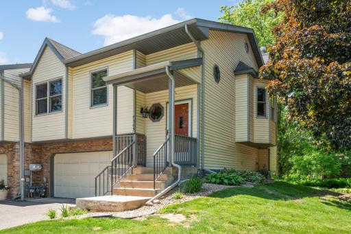 7365 Bren Lane, Eden Prairie, MN 55346