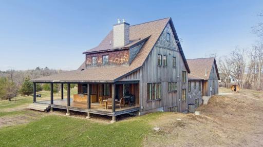 Spacious and inviting indoor/outdoor living areas thoughtfully designed throughout.