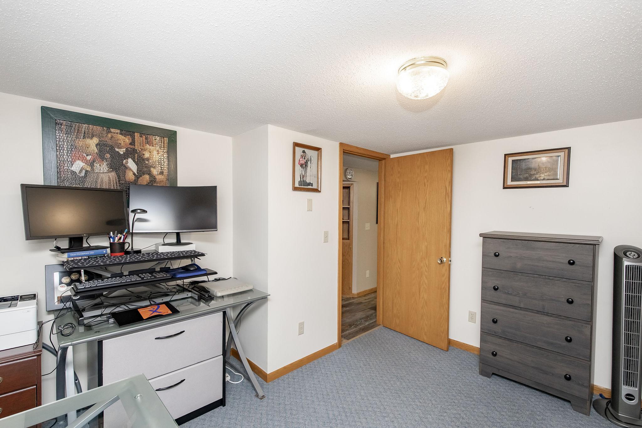 Office / potential bedroom