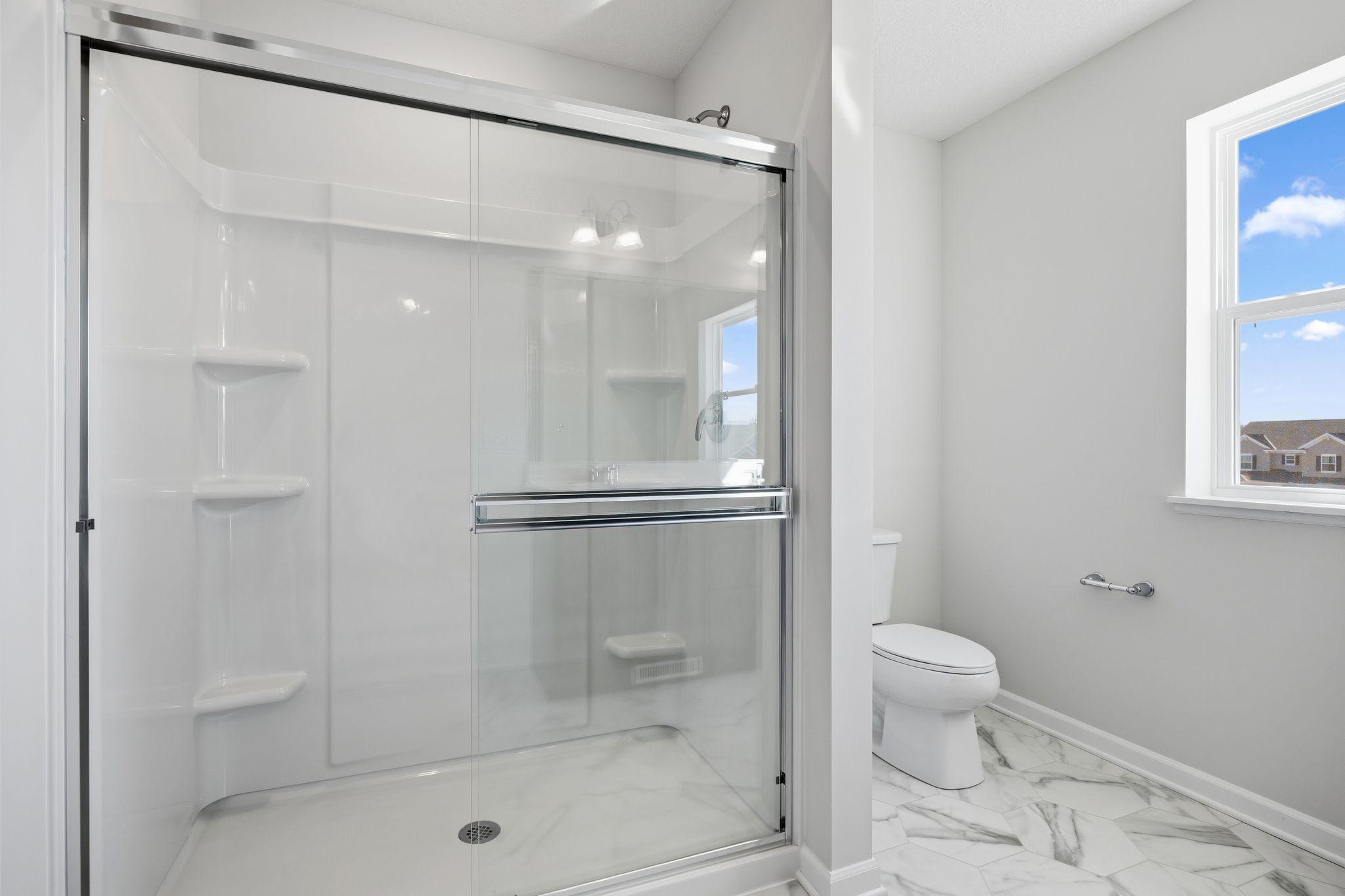 [L1502-Z021]Owners Bathroom.1.jpg