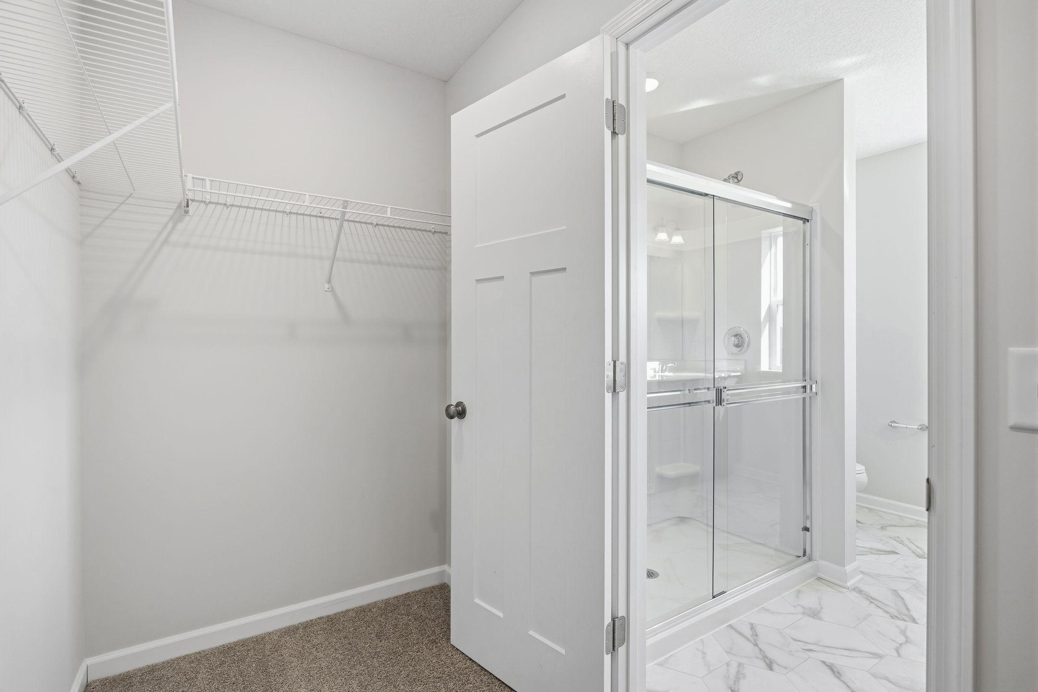 [L1502-Z014]Owners Closet.1.jpg