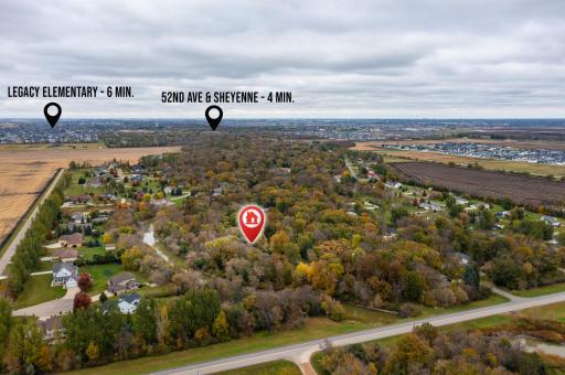 7411 Elm Court, Horace, ND 58047
