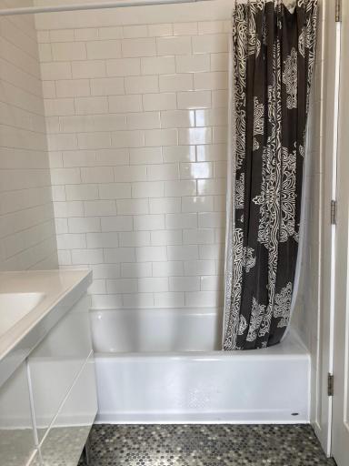 1712 E 84th Street, Bloomington, MN 55425