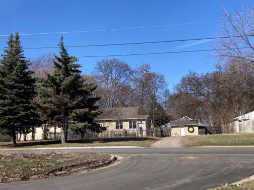 1712 E 84th Street, Bloomington, MN 55425