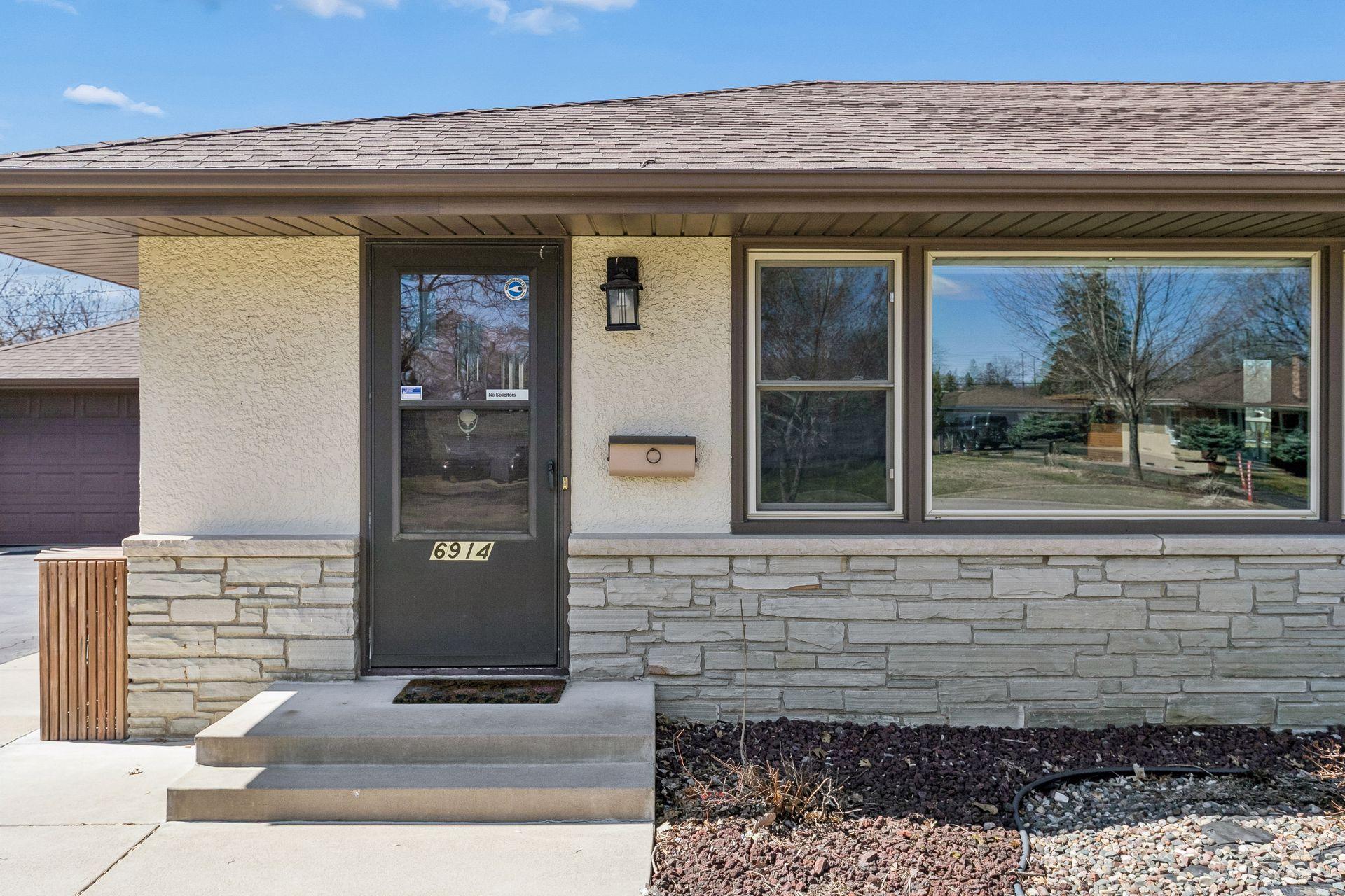 6914 Harriet Avenue
