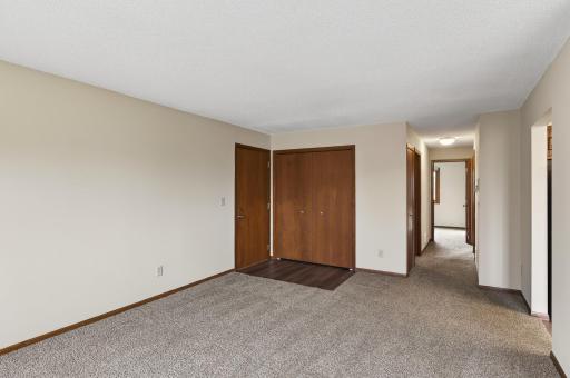 7948 Charles Way, Inver Grove Heights, MN 55076