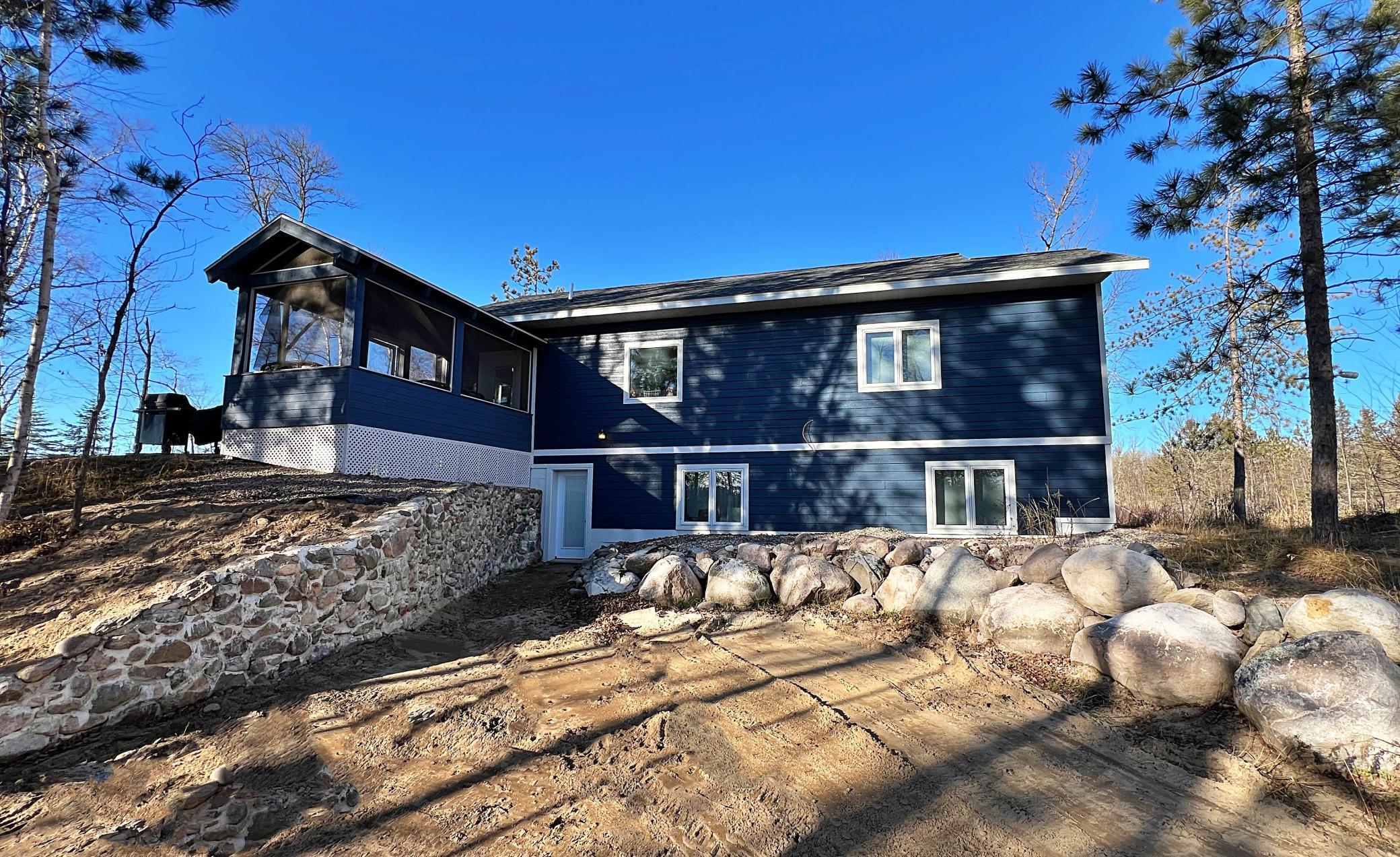 Driveway view to home.jpg