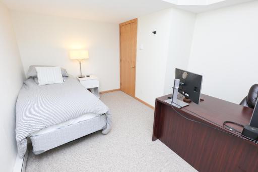 Bedroom 4/ Office