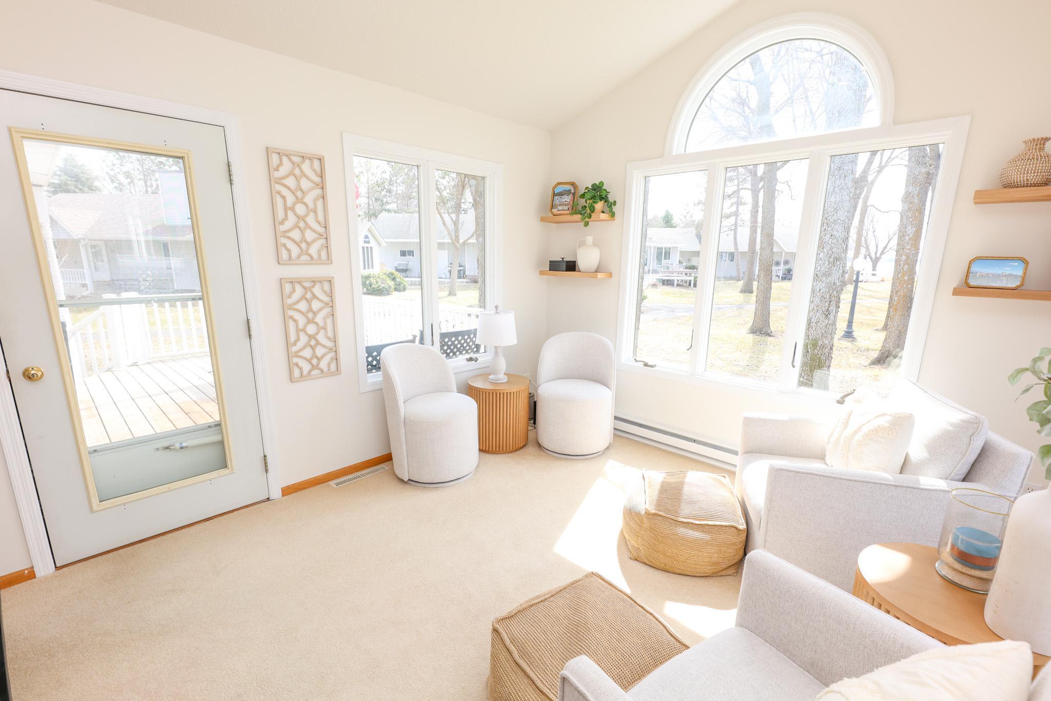 Sunroom w/ Lake Views