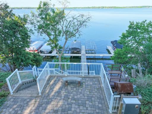 Steps & Lake Lift