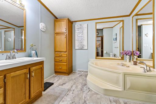 42 S Elder Drive, Duluth, MN 55810