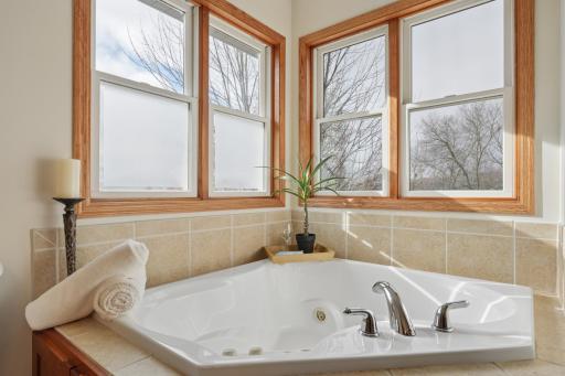 143 Heritage Trail, Houlton, WI 54082