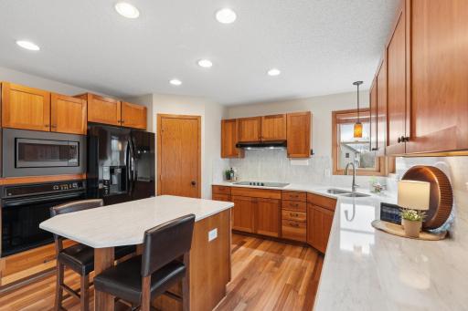 143 Heritage Trail, Houlton, WI 54082