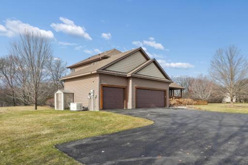 143 Heritage Trail, Houlton, WI 54082