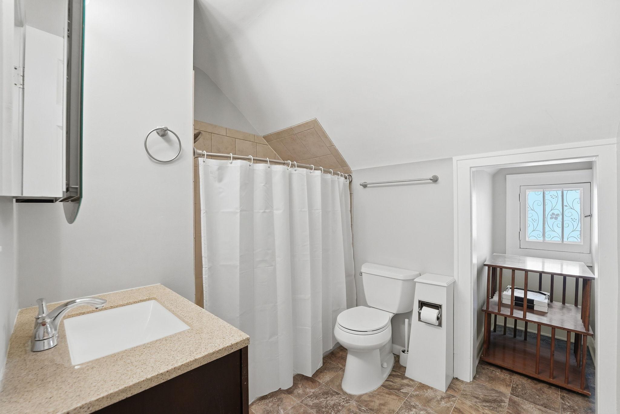 Storage Nook in Upper Level Bath