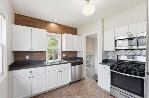 2122 Willow Avenue N, Minneapolis, MN 55411
