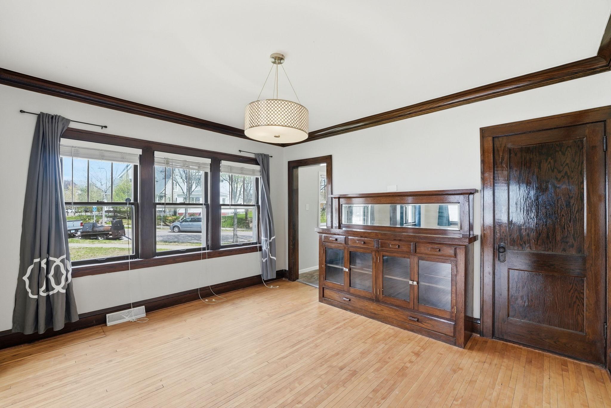 Dining Room Built-Ins