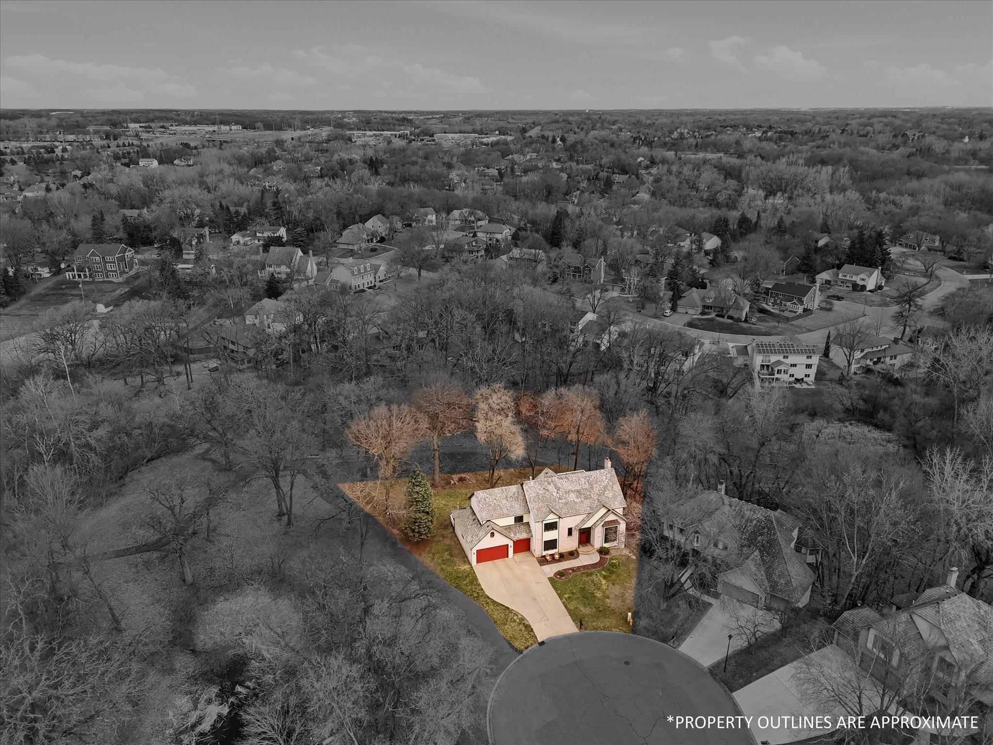 Check out this cul de sac lot!