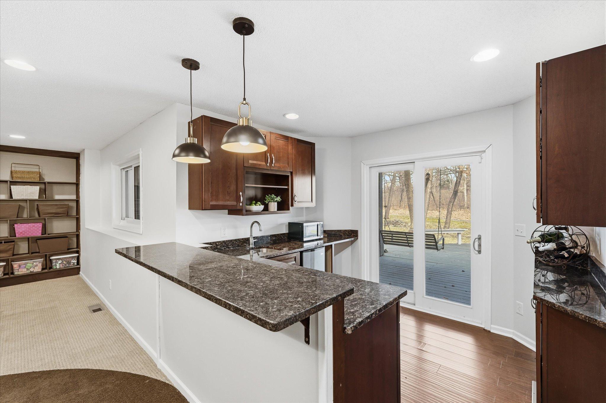 Lower level custom bar