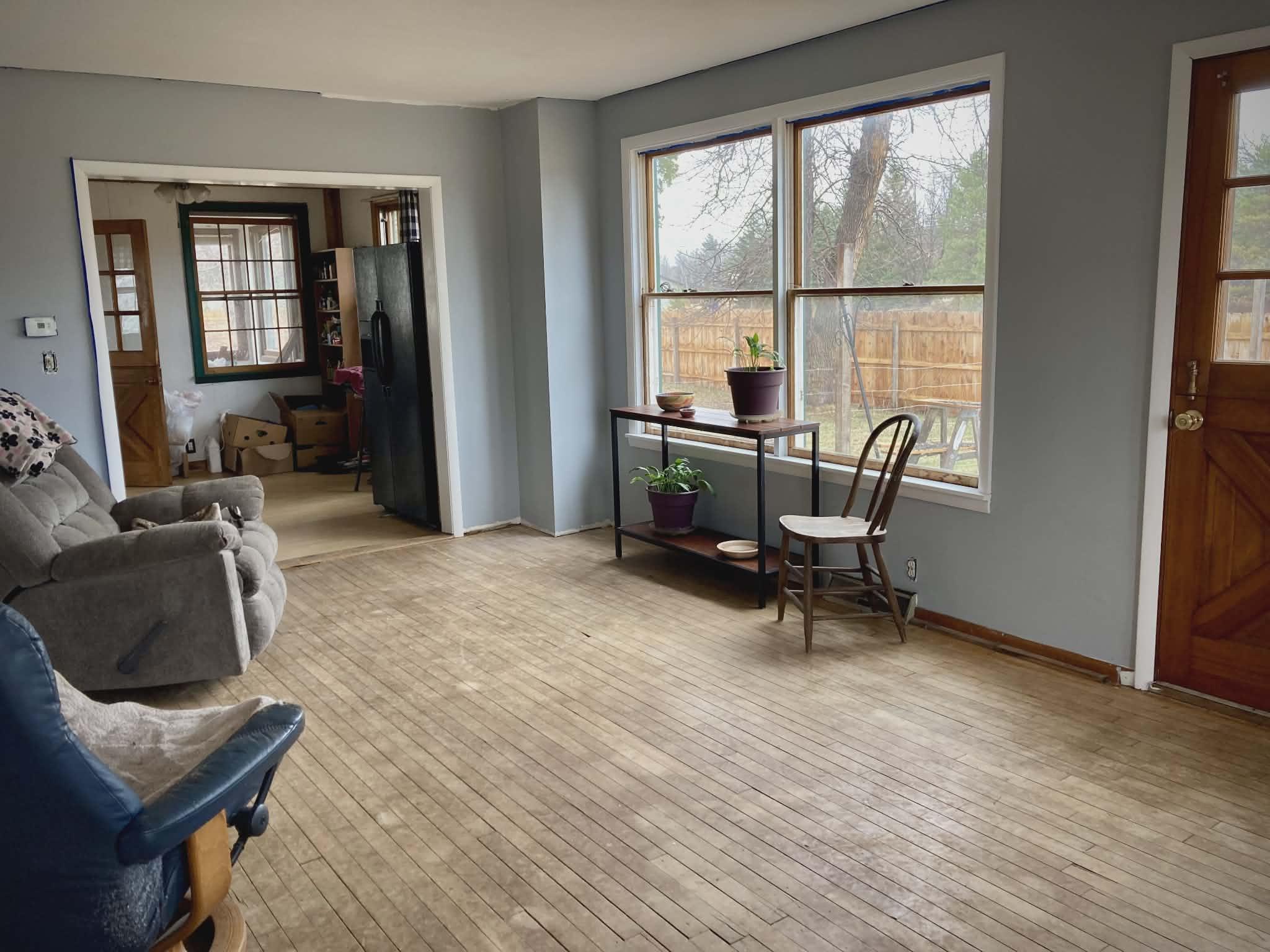 Living room ~ Photo kindly provided by the seller.