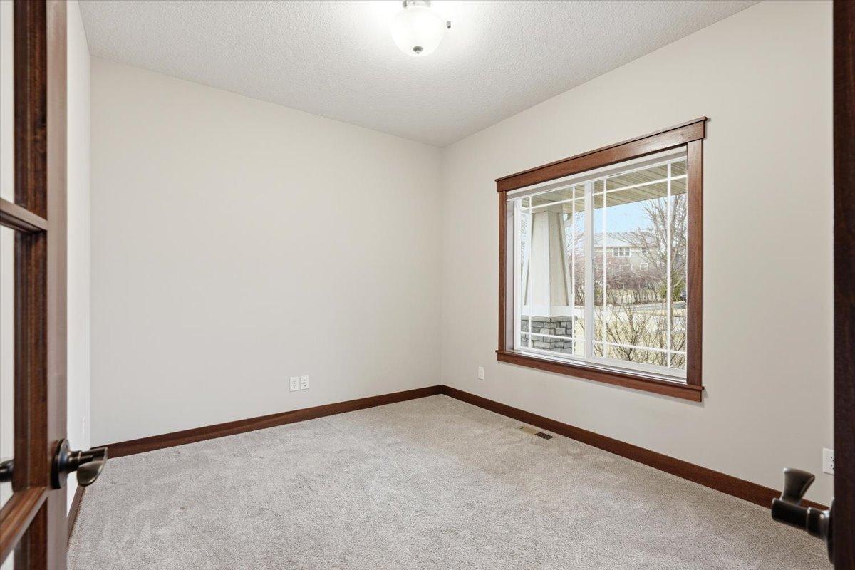 13-Office - Main level .jpg