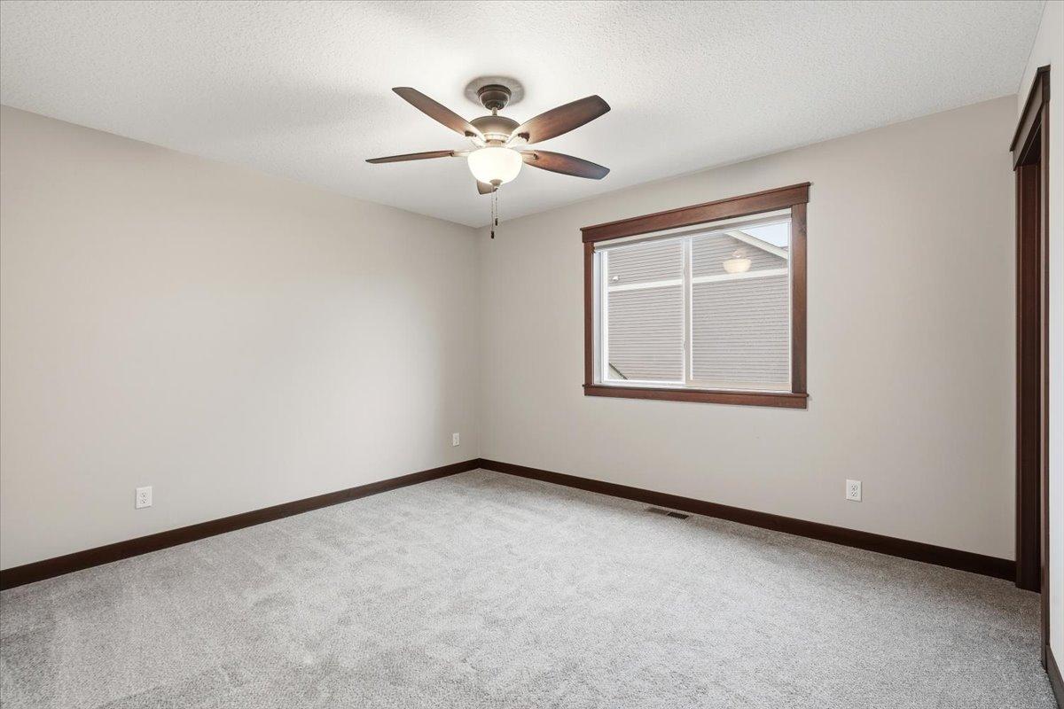 16-Bedroom 3- upper level.jpg