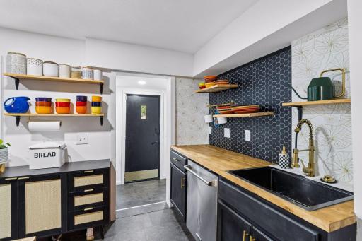 4550 Morgan Avenue N, Minneapolis, MN 55412