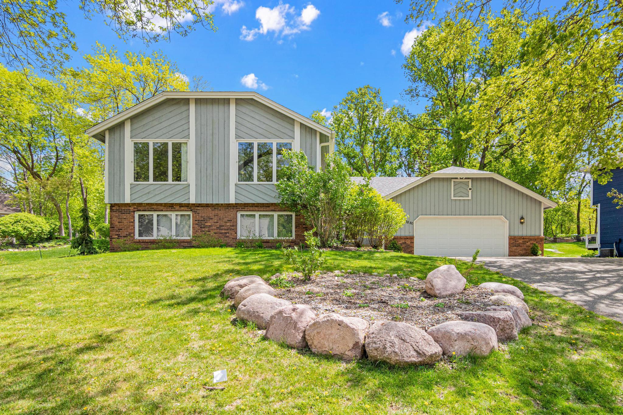 13880 Pennock Avenue, Saint Paul, MN 55124