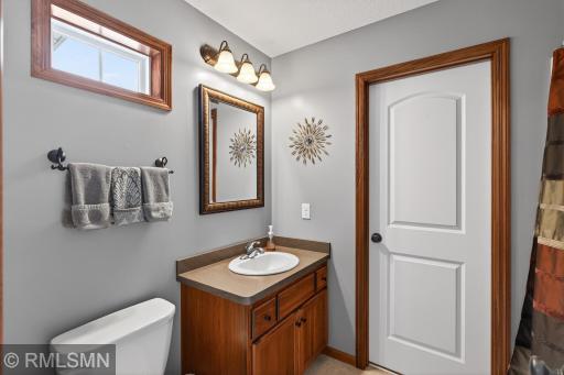 10406 Florida Avenue N, Minneapolis, MN 55445