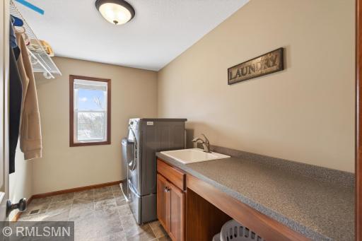 10406 Florida Avenue N, Minneapolis, MN 55445
