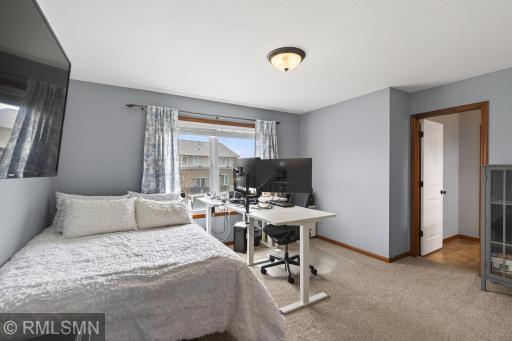 10406 Florida Avenue N, Minneapolis, MN 55445