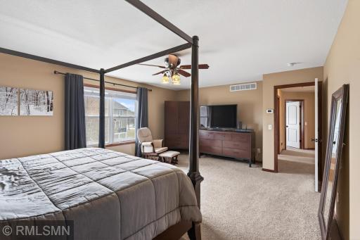 10406 Florida Avenue N, Minneapolis, MN 55445