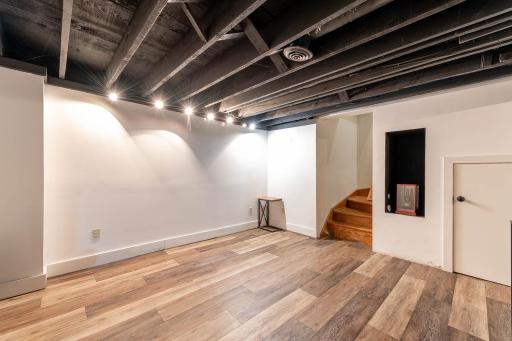 703 N 6th Street, Mankato, MN 56001