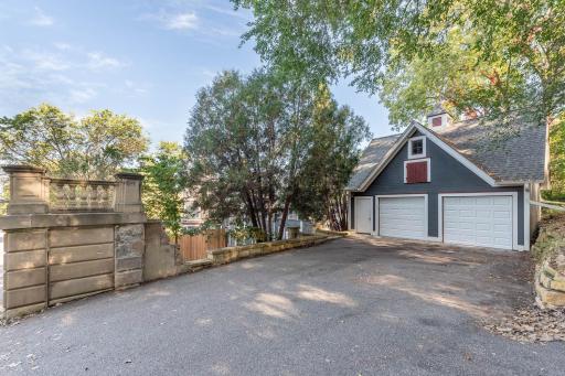 703 N 6th Street, Mankato, MN 56001