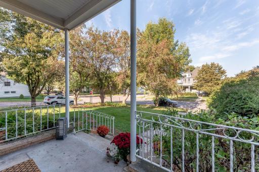 703 N 6th Street, Mankato, MN 56001