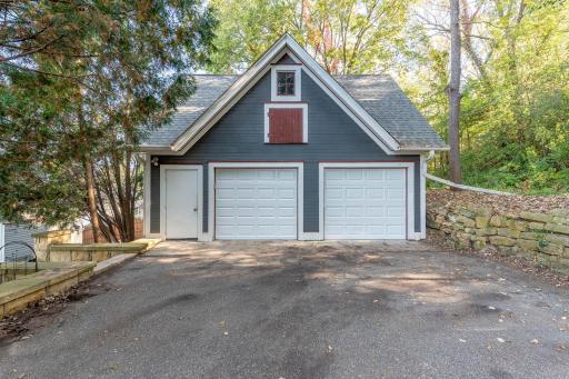 703 N 6th Street, Mankato, MN 56001