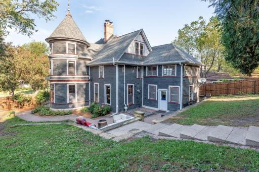 703 N 6th Street, Mankato, MN 56001