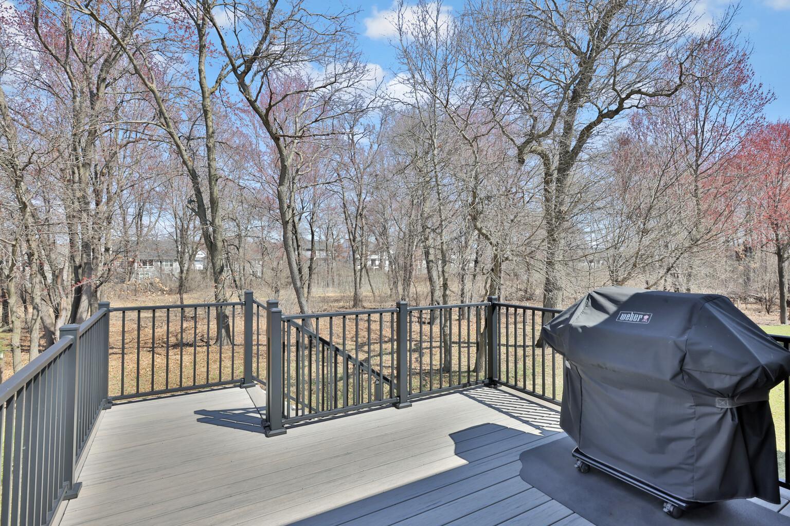 Composite maintenance-free deck