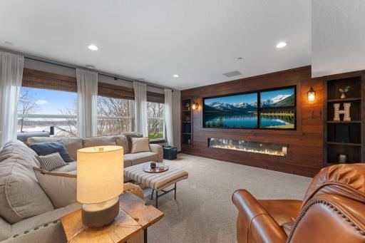 2920 White Pine Way, Stillwater, MN 55082
