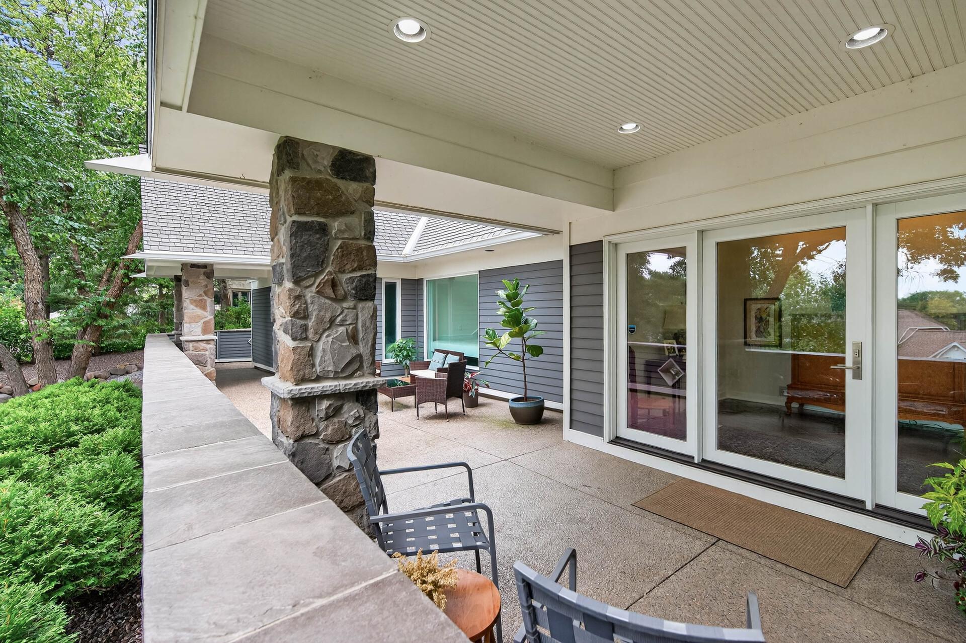 5010 Nob Hill Dr 7.jpg