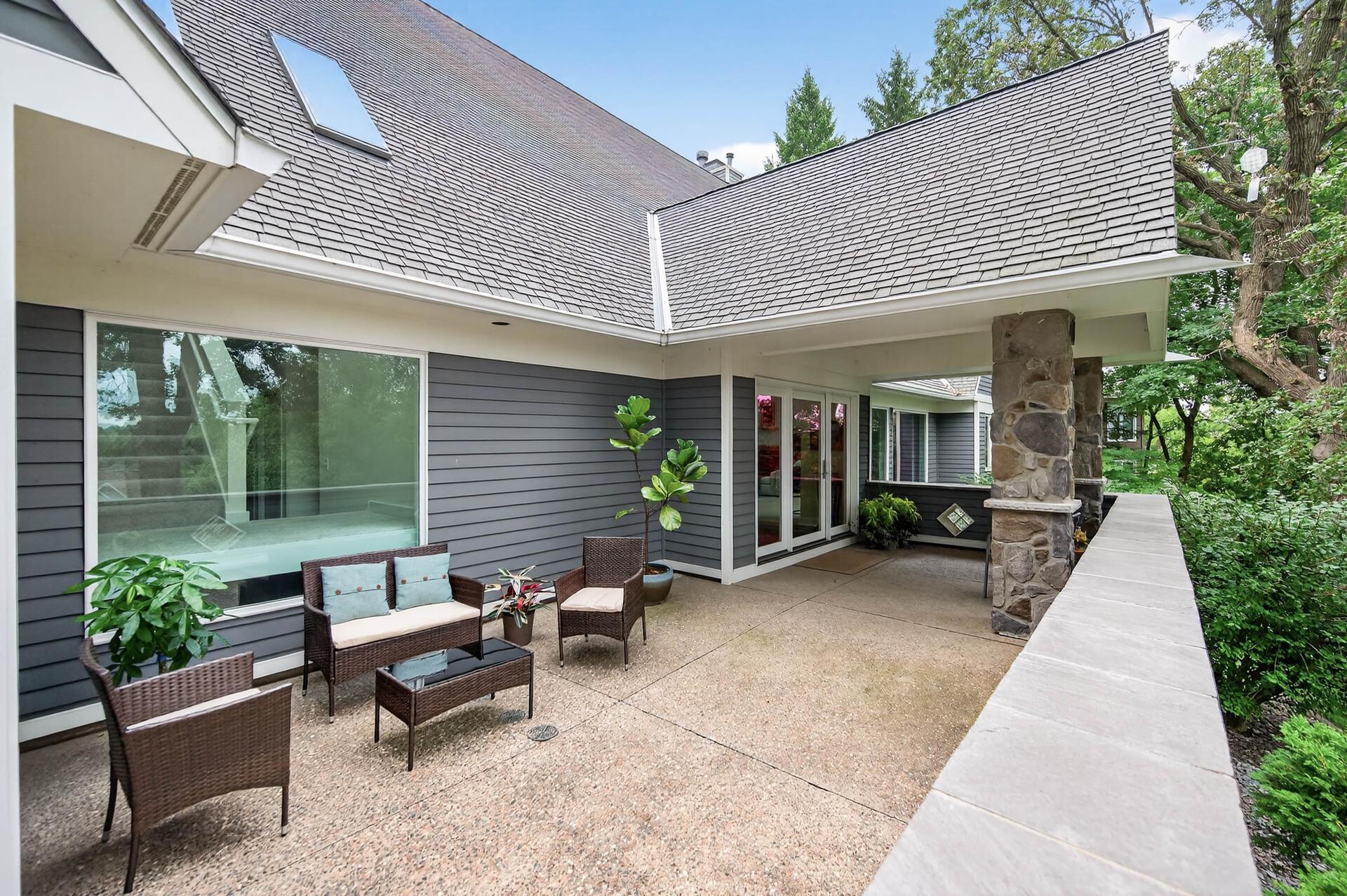 5010 Nob Hill Dr 6.jpg