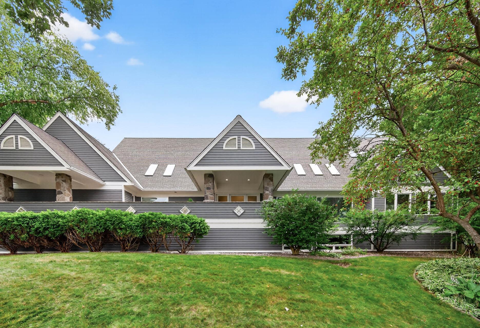 5010 Nob Hill Dr 5.jpg