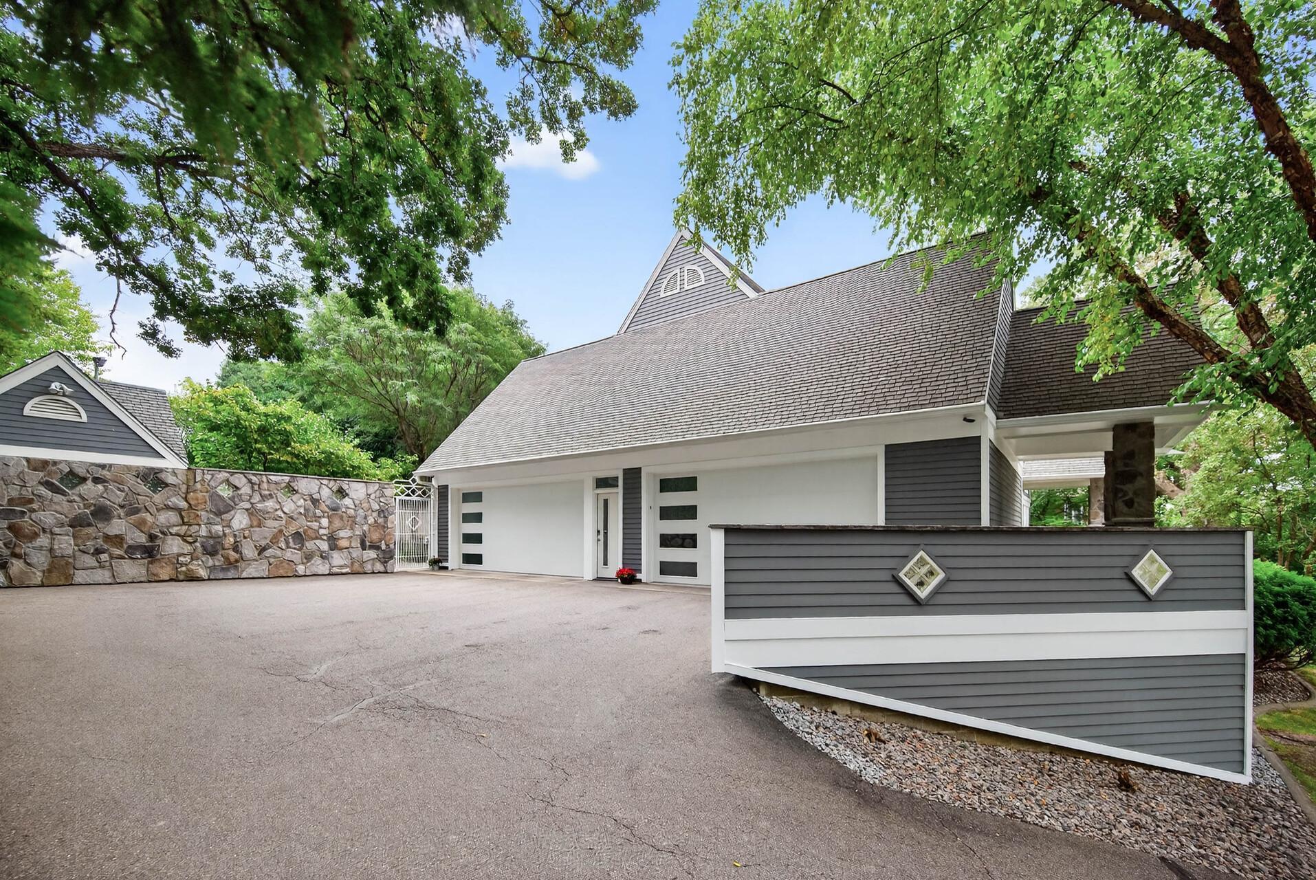 5010 Nob Hill Dr 8.jpg