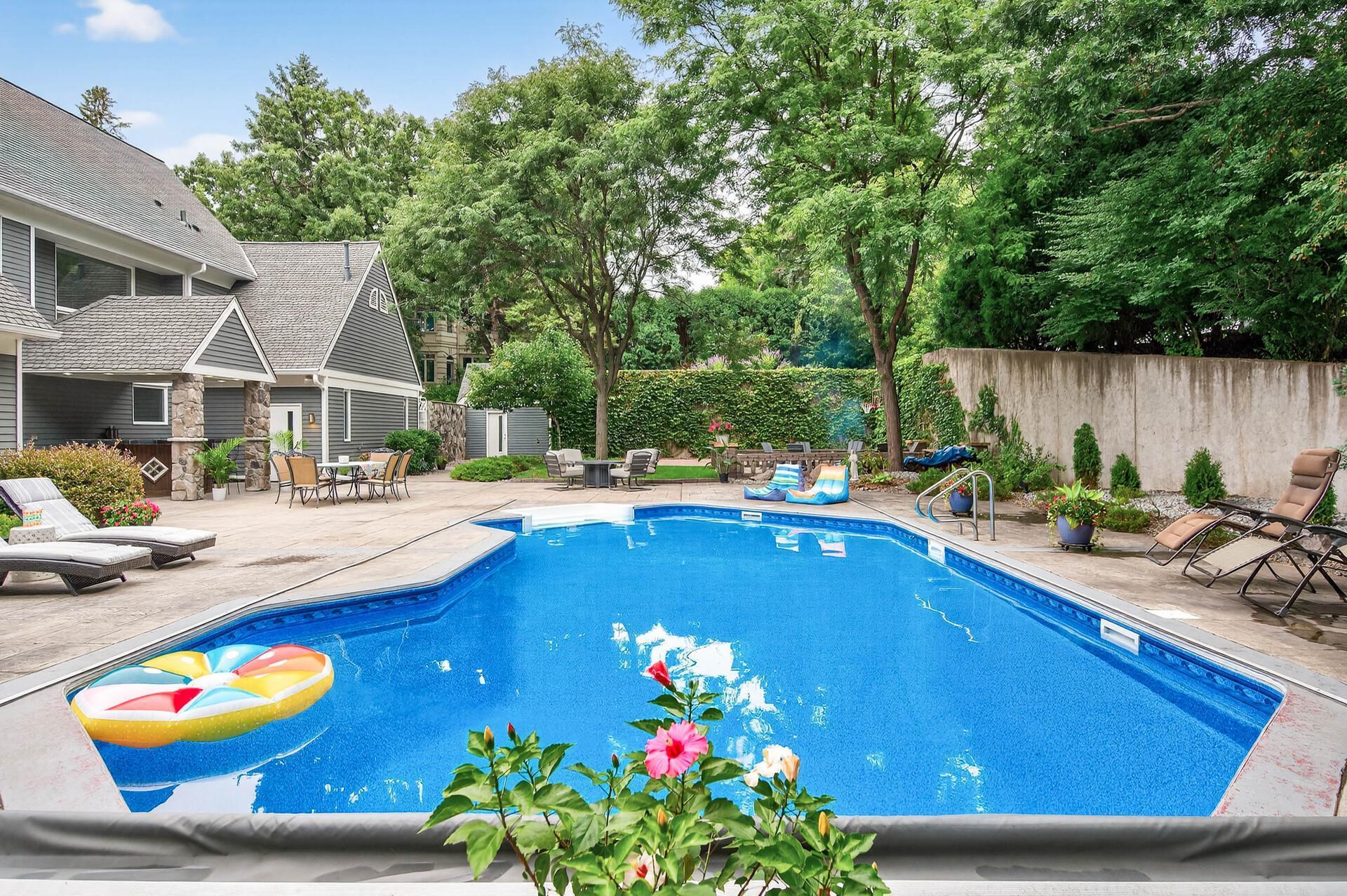 5010 Nob Hill Dr 16.jpg